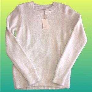 NWT FUZZY WHITE SWEATER